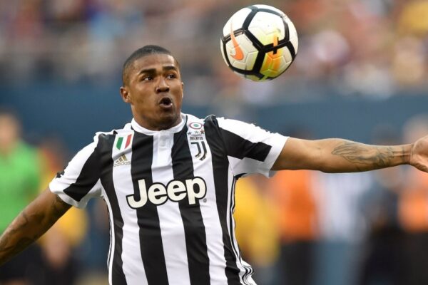 Douglas Costa: Bintang Brasil yang Menghidupkan Serangan Juventus